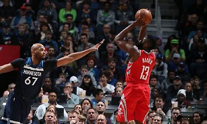 Με το πόδι στο γκάζι Ρόκετς και Μπλέιζερς