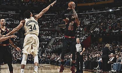 Τρομερός Giannis, φοβερός Λεμπρόν και στο τέλος… «Καβς»!