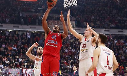 Το έβαλε από το κέντρο... πριν τον Ολυμπιακό ο Χάινς (video)