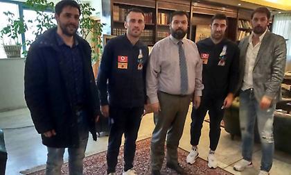 Τα είπε με τους αρχηγούς της Εθνικής ο Βασιλειάδης!