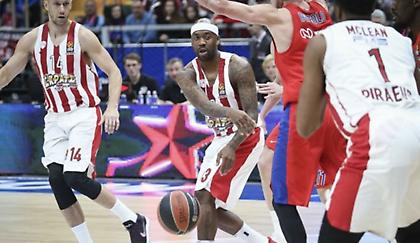 Μπράουν: Τα ‘χει… σπάσει από το τρίποντο