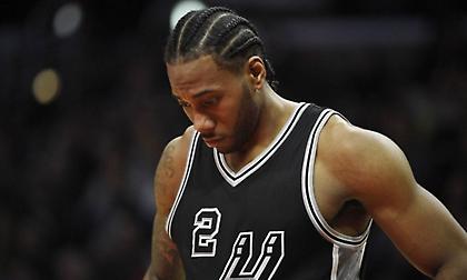 Συνάντηση των παικτών των Σπερς για Λέοναρντ