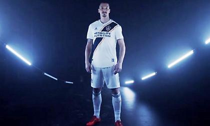 Και επίσημα στους LA Galaxy ο Ζλάταν (video)