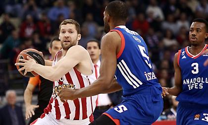 Στρέλνιεκς: «Η μπάλα θα είναι βαρύτερη και τα στεφάνια… μικρότερα στα playoffs»