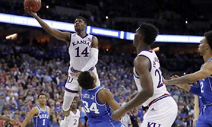 Στο Final Four μετά από θρίλερ το Kansas