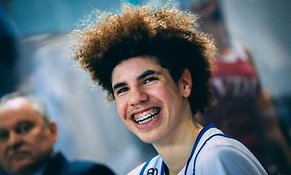 Η Βιτάουτας των ΛιΆντζελο και ΛαΜέλο «τρέχει» προς τον υποβιβασμό