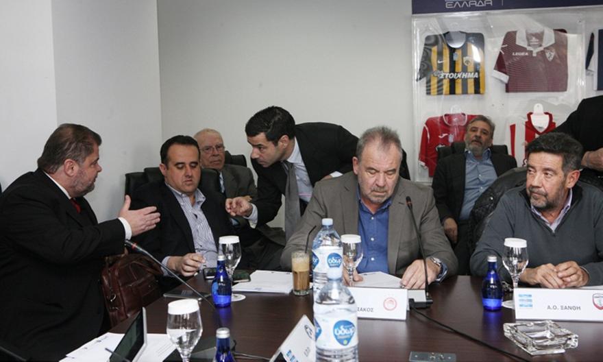 Το σκέφτονται στον Ολυμπιακό για προσφυγή στο Διαιτητικό