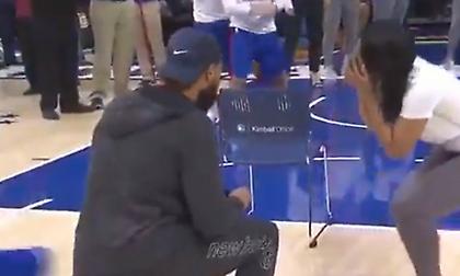 Έβαλε τη βολή και κέρδισε... μονόπετρο (video)