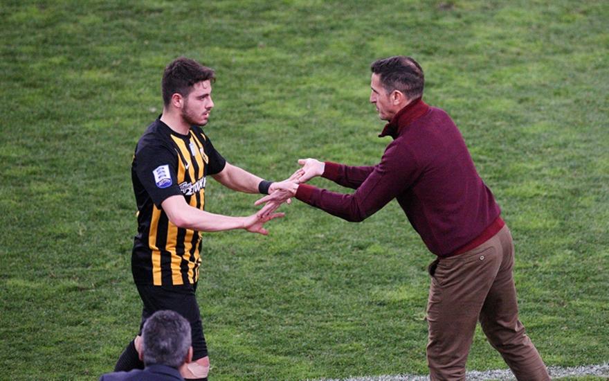 Τσακίρης: «Για γέλια όσα ακούγονται. Δεν συζητά η ΑΕΚ για κάτω από 10εκατ. για Γαλανόπουλο»