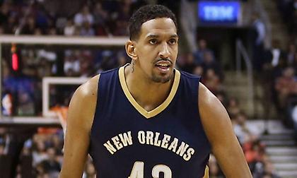 Νέο «νυστέρι» για Αζενσά, επιστρέφει σε έξι μήνες!