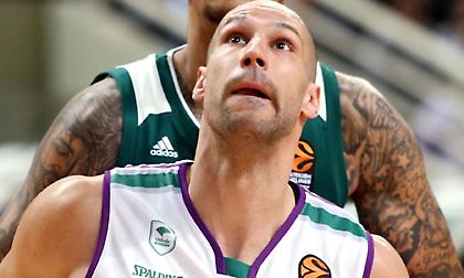 Αμφίβολος για Ολυμπιακό ο Όγκουστιν