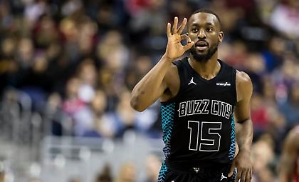 Δάκρυα για το ιστορικό ρεκόρ του ο Κέμπα Γουόκερ (video)