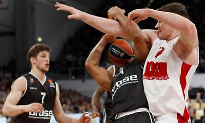 Με «ανατροπή» πέρασε από Γερμανία η Αρμάνι