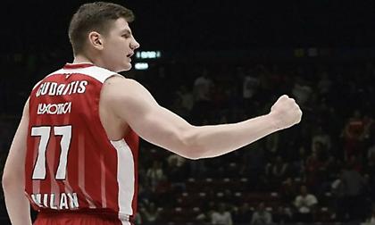 Η… ντροπιαστική τάπα του Γκουντάιτις στον Χίκμαν! (video)