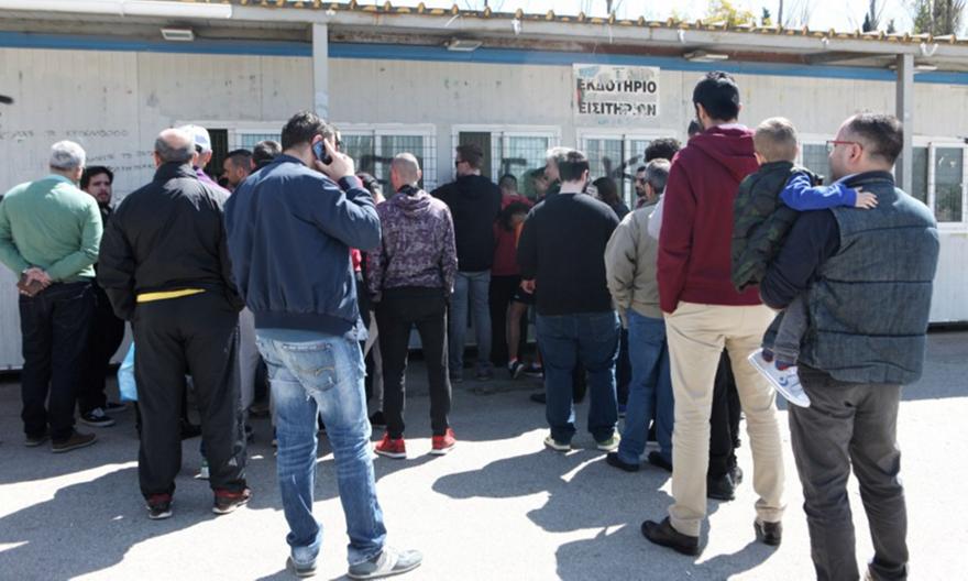 Τρέλα τίτλου στην ΑΕΚ: Ουρές για τα εισιτήρια με Παναθηναϊκό (pics)