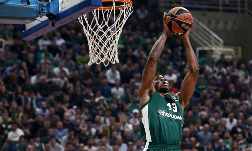 Το… σερβίρισμα του Τζέιμς και το ανάποδο κάρφωμα του Αντετοκούνμπο! (video)