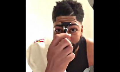 Ο Άντονι Ντέιβις δεν είναι πια ο «Brow»! (video)