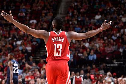 ΝΒΑ: Έκτη σερί χρονιά ρεκόρ στα τρίποντα!