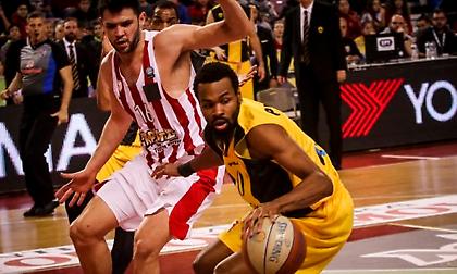 Πάντερ: «Είμαστε απόλυτα συγκεντρωμένοι στον Ολυμπιακό»