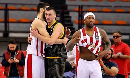 «Τιναφτόρε» και… αγκαλιά Παπαπέτρου – Άτιτς (photo)