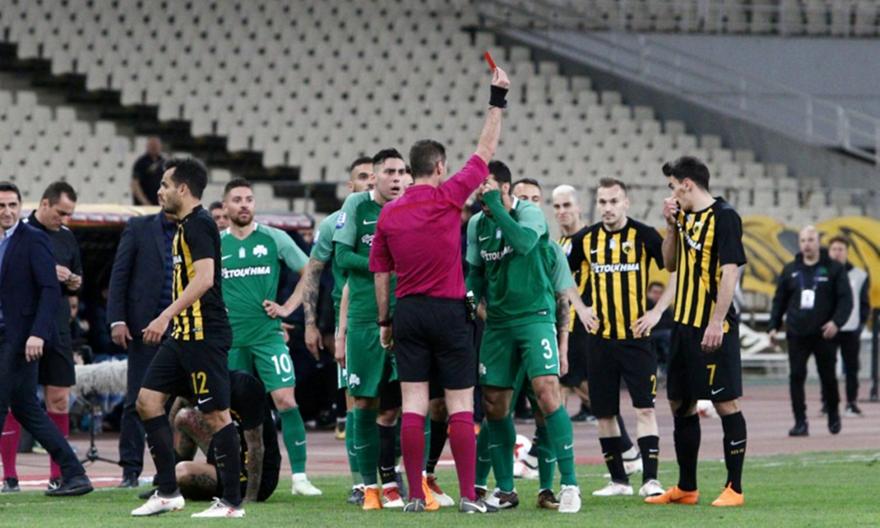 Βαρούχας: «Δεν υπάρχουν οι κάρτες σε Κουρμπέλη-Ινσούα, πέναλτι του Βράνιες»