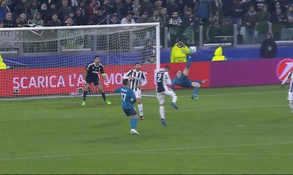 Γνήσια ποδοσφαιρική ΜΑΓΕΙΑ: Το «ψαλιδάκι» του Ρονάλντο που χειροκρότησαν κι οι φίλοι της Γιούβε!