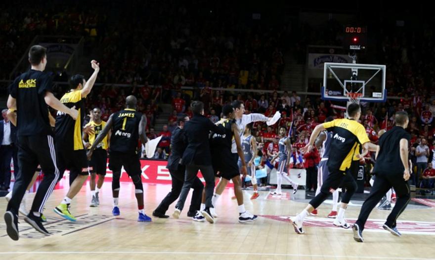 Η ώρα επιστροφής της θριαμβεύτριας ΑΕΚ στην Ελλάδα