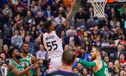 «Καθάρισαν» Σέλτικς και πρωτιά οι Ράπτορς-Στα play offs… άνευ αγώνος οι Μπακς