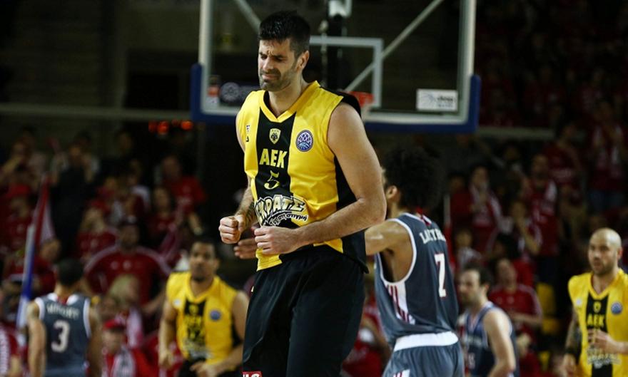 Ο Σάκοτα με… βουλωμένο μάτι (pic)