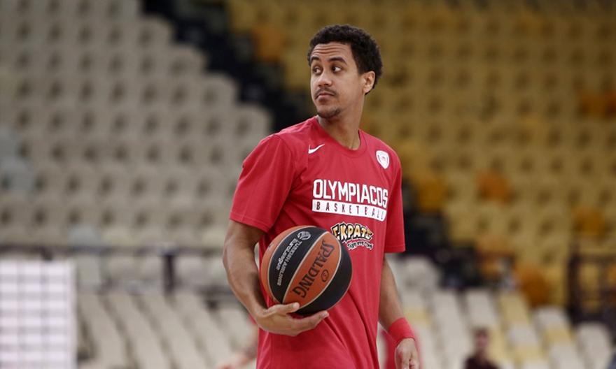 Ρόμπερτς: «Δύσκολο να γεμίσουμε τα παπούτσια των Πρίντεζη-Παπανικολάου»