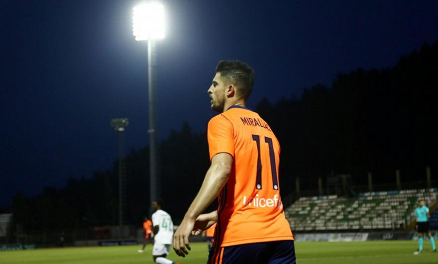 Μιραλάς: «Σταματήστε να μιλάτε για το μέλλον μου, μόνο Ολυμπιακός»! (pic)