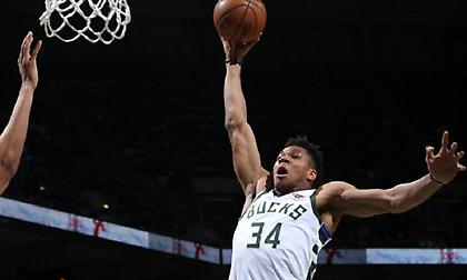 O «διπλός» Αντετοκούνμπο εν δράσει (video)