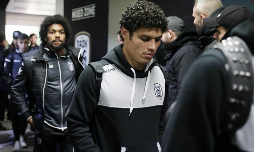 Δύσκολα θα μείνει στον ΠΑΟΚ ο Αζεβέδο