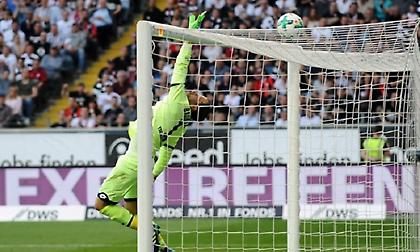 Όρθια η Χόφενχαϊμ στην Φρανκφούρτη