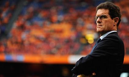 «Κρεμάει» το δίπλωμά του ο Καπέλο