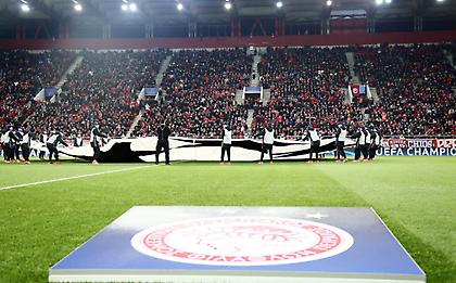 As: «Στα 30,2 εκατ. ευρώ τα έσοδα του Ολυμπιακού από το Champions League»