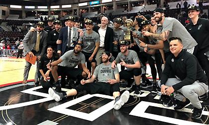 Σήκωσε την κούπα η θυγατρική των Σπερς!