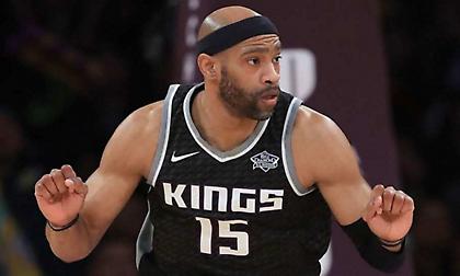 Συνεχίζει και του χρόνου ο Βινς Κάρτερ!