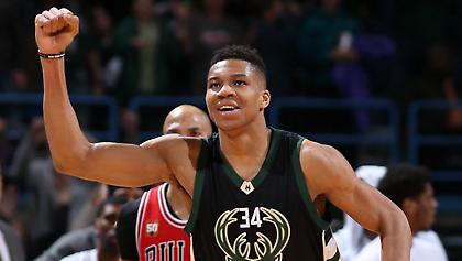 Μπακς: «Επηρεάστηκε ο Γιάννης από τον Μανωλά;» (video)