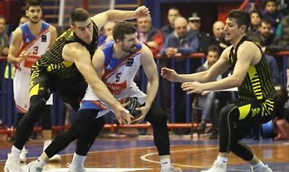 Τέσσερις «στροφές»… θανάτου στη μάχη της παραμονής