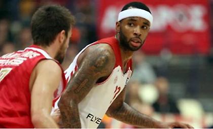 Ο ελεύθερος Ντιλέινι και οι… πετσέτες του Σπανούλη! (pic)