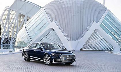 Audi A8, «Παγκόσμιο Πολυτελές Αυτοκίνητο»