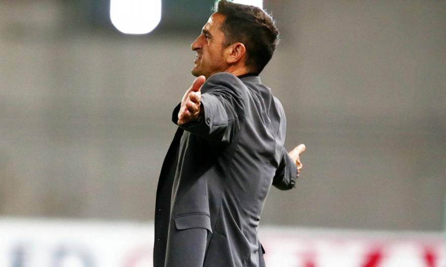 Χιμένεθ: «Δεν καταλαβαίνω γιατί μια ομάδα που έχει υποβιβαστεί να παίζει στο μισό γήπεδο»!