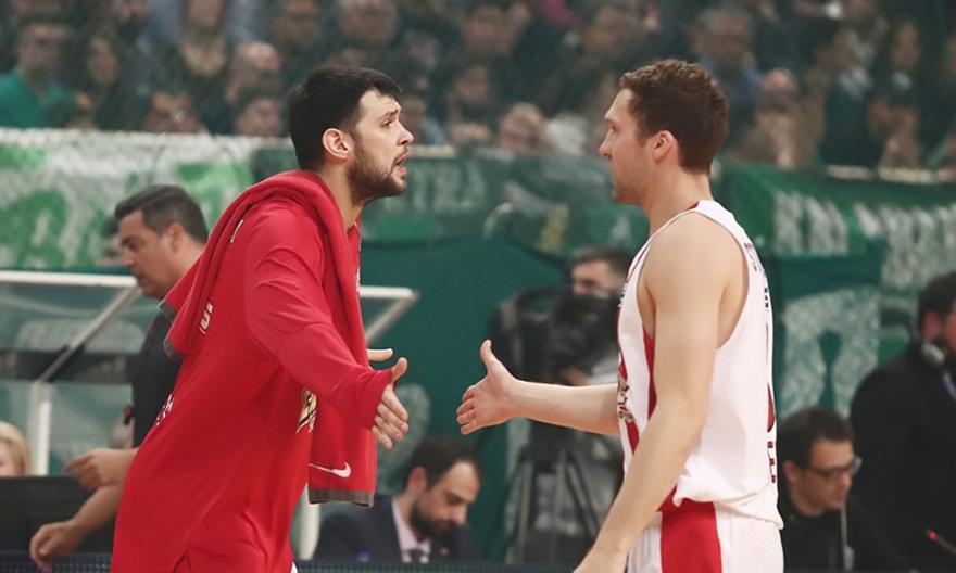 Δύσκολα θα παίξει στο πρώτο ματς με Ζαλγκίρις ο Παπανικολάου