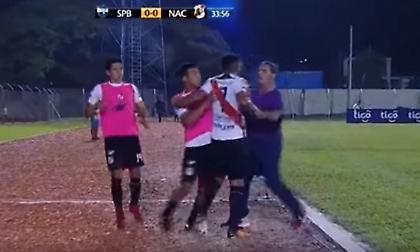 Βραζιλιάνος χτύπησε τον προπονητή του επειδή τον έκανε αλλαγή! (video)