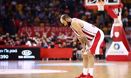 Θολωμένος, αποκαμωμένος αλλά όχι αποκλεισμένος ο Ολυμπιακός