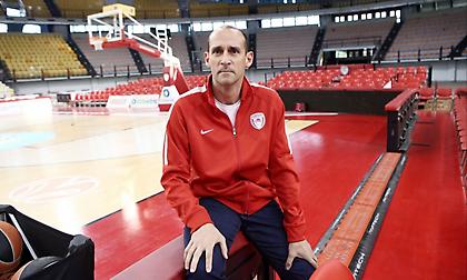 Κοντά στην ομάδα ο Π. Αγγελόπουλος