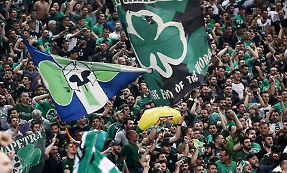 Εντυπωσιασμένος με τον κόσμο του Παναθηναϊκού ο Κάρολ (vids)