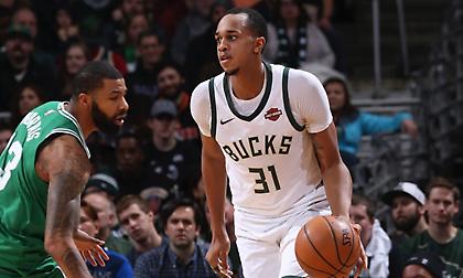 Χάνει και το τέταρτο ματς με τους Σέλτικς ο Χένσον