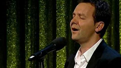 Πρώην παίκτης της Ρεάλ ακολουθεί πετυχημένη καριέρα τραγουδιστή